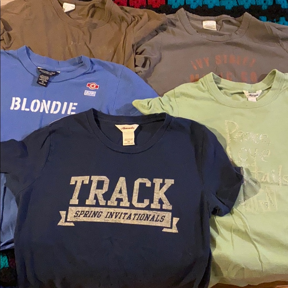 Lot of 5 Abercrombie & Fitch retro tshirts